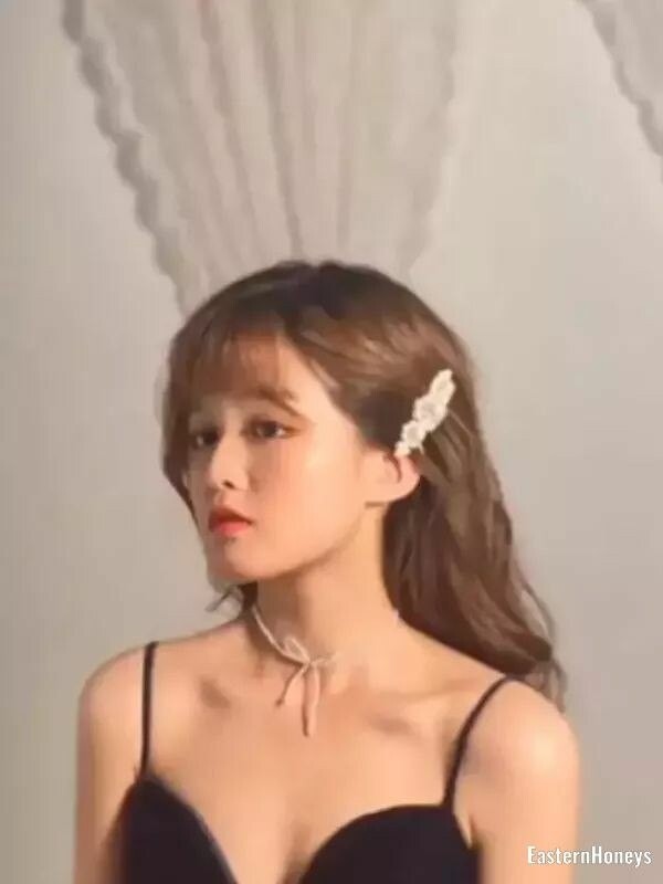 Lina, 22