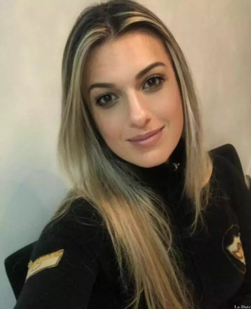 Samantha Profile image 4