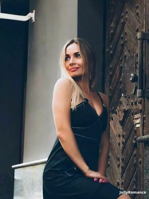 Vera Profile image 1