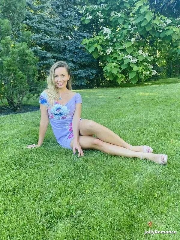 Vera Profile image 4