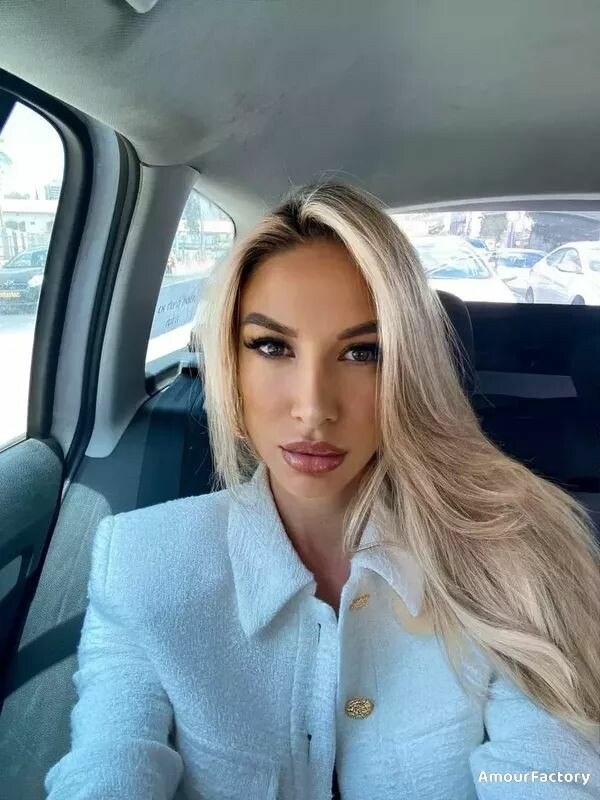 Miriam Profile image 5