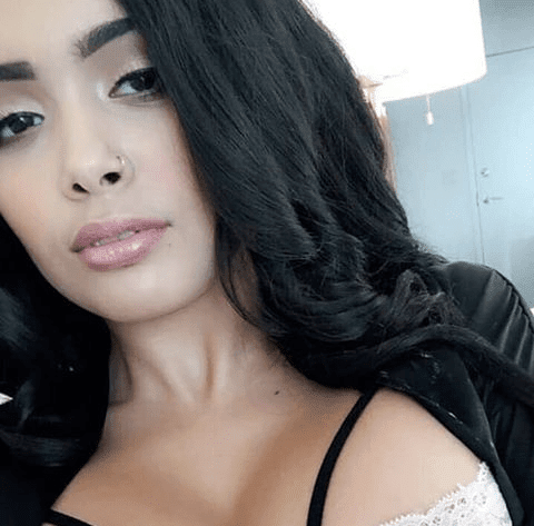 xLuna98x Profile image 3