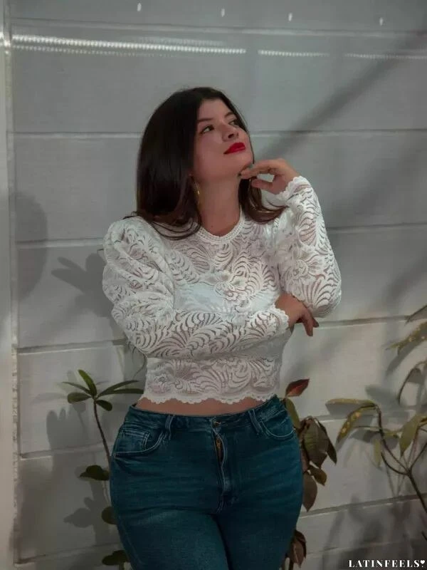 Stefania, 26