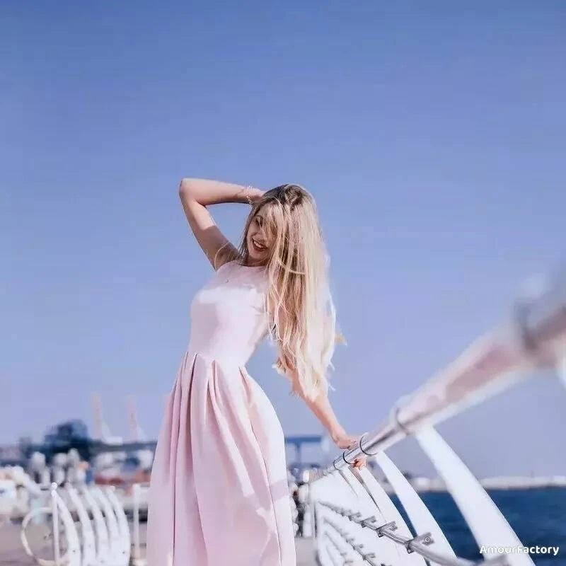 Ksenia, 30