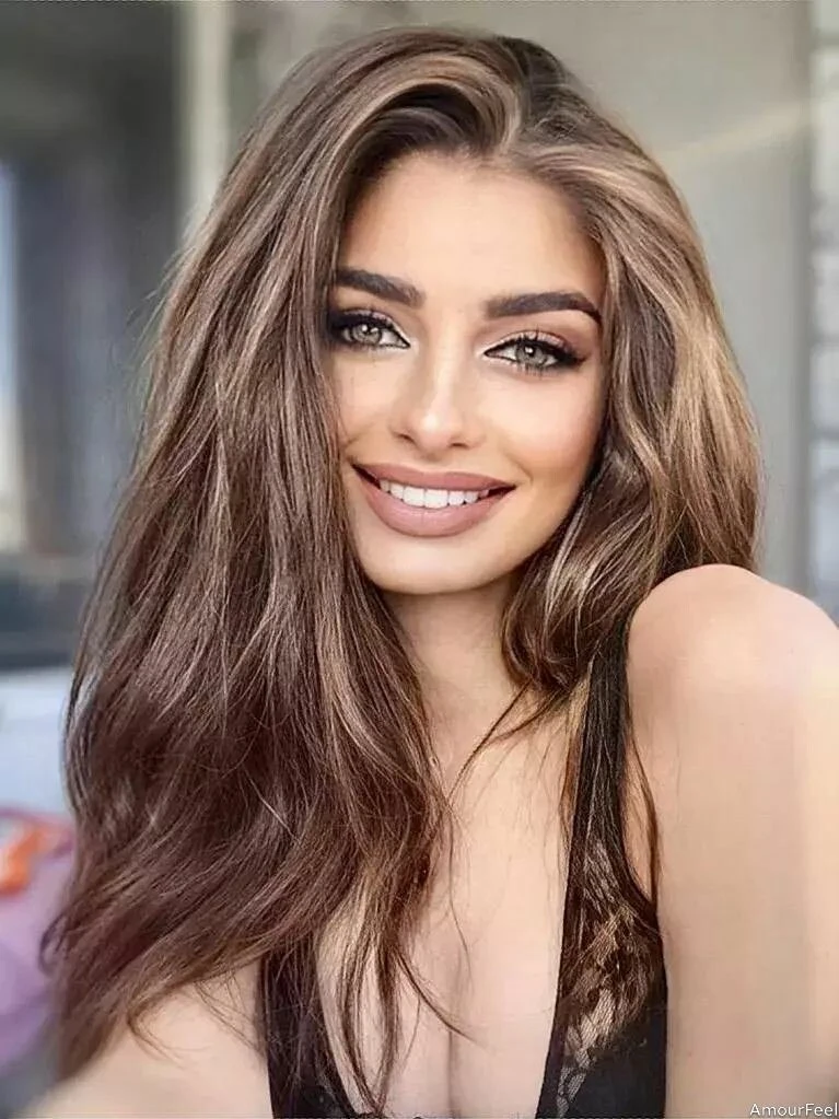 Anastasia, 23