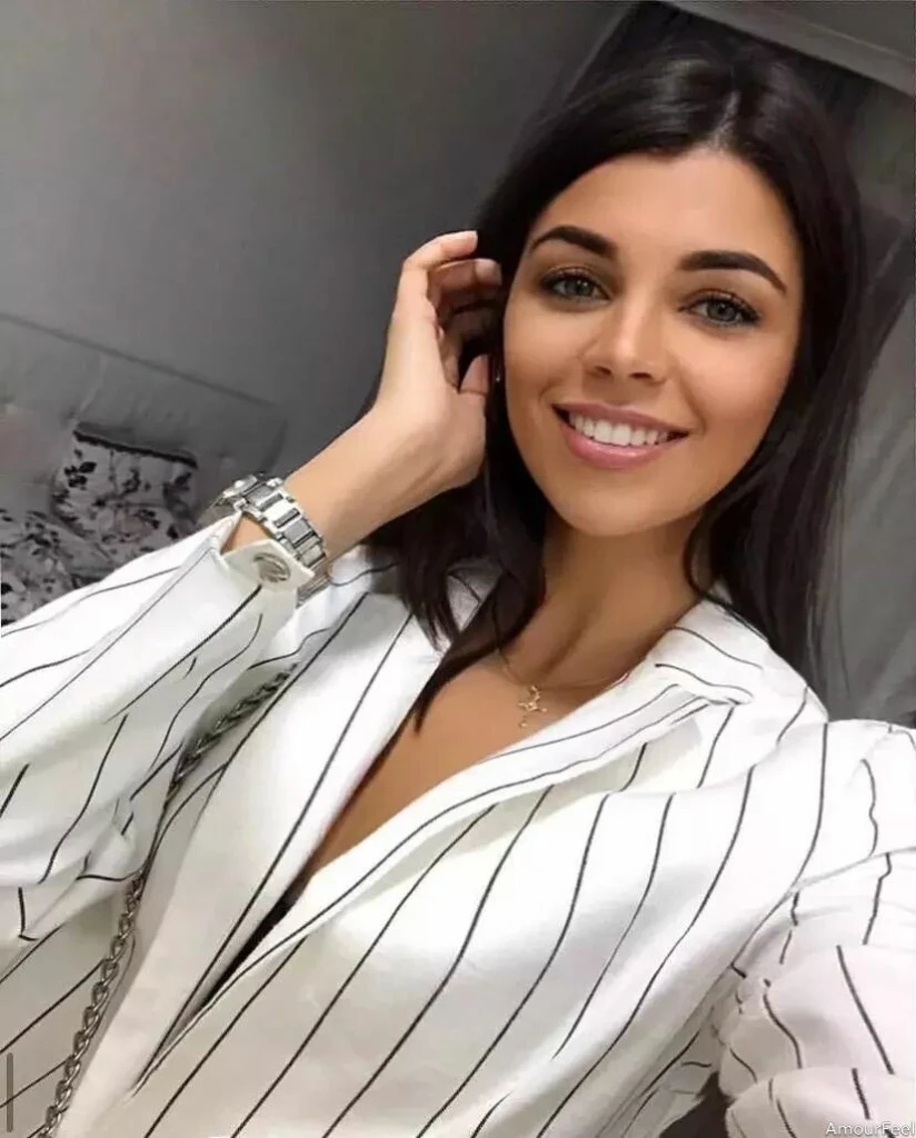 Ludmila, 28