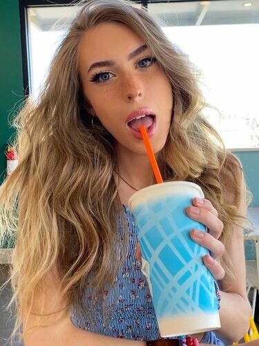 lala, 22