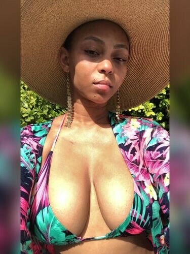 SunnieDay Profile image 1