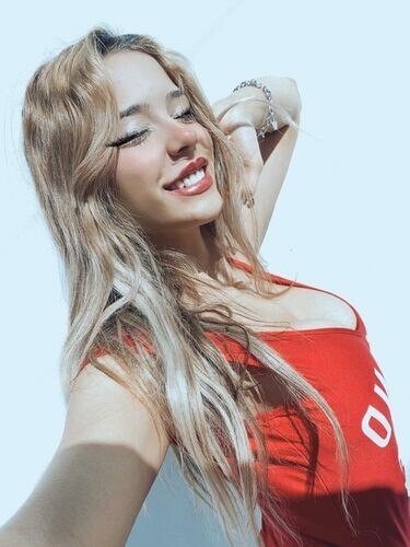 adeniseee Profile image 3