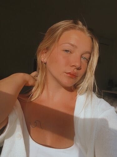 Sweetgirl Profile image 2